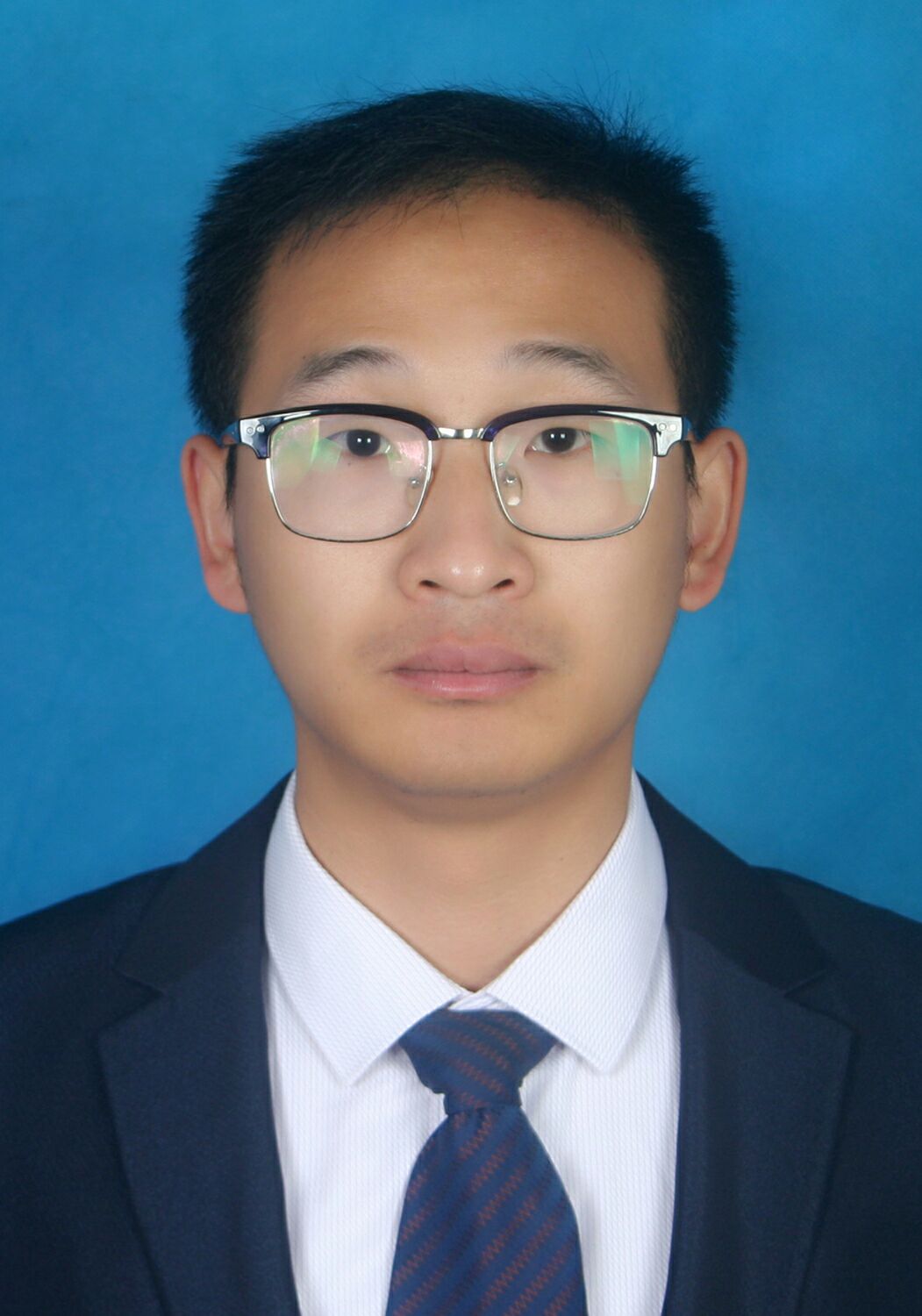 李亚东67职    务: 辅导员职    称: 助 教学    历: 硕士研究生